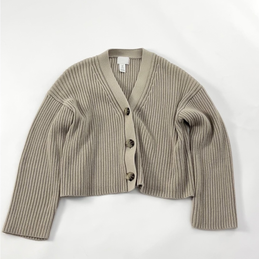 H&M thick ribbed sweater / cardigan